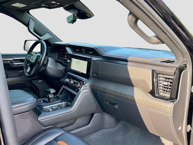 Photo of 2024 Onyx Black GMC Sierra 1500