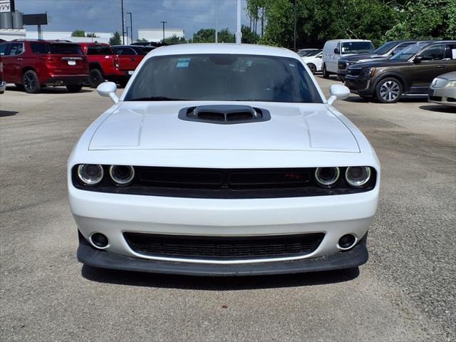 Photo of 2019 White Knuckle Clearcoat Dodge Challenger