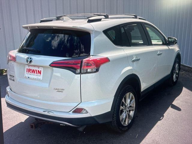 Photo of 2018 Blizzard Pearl Toyota RAV4