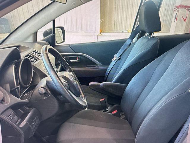 Photo of 2014 Liquid Silver Metallic Mazda Mazda5