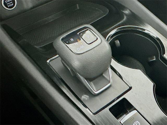 Photo of 2023 Brilliant Silver Metallic Nissan Rogue