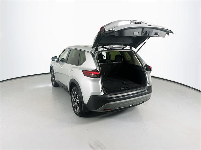 Photo of 2023 Brilliant Silver Metallic Nissan Rogue