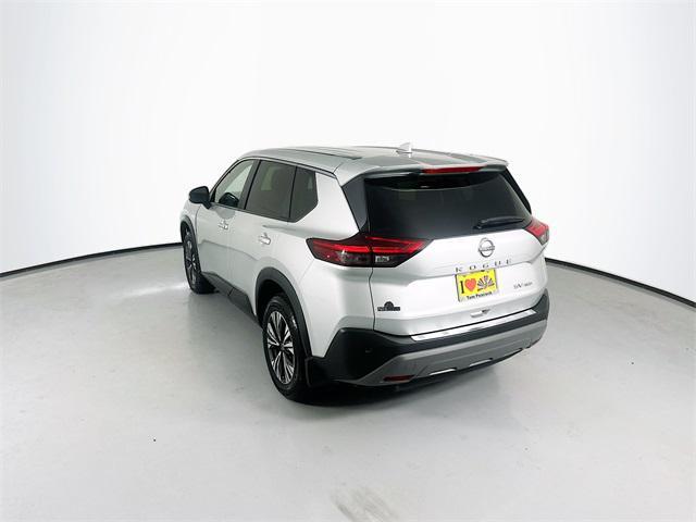 Photo of 2023 Brilliant Silver Metallic Nissan Rogue