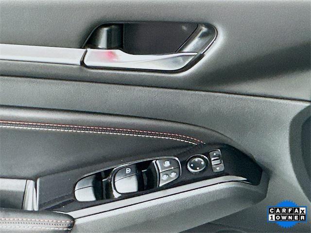 Photo of 2023 Super Black Nissan Altima