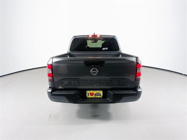 Photo of 2024 Gun Metallic Nissan Frontier