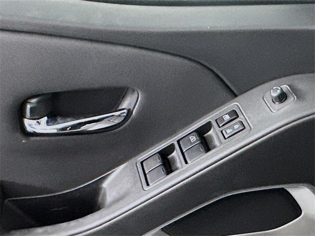 Photo of 2024 Gun Metallic Nissan Frontier