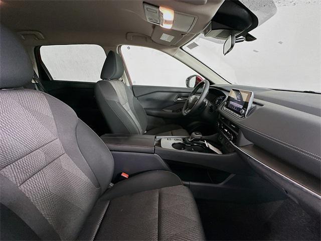 Photo of 2025 Super Black Nissan Rogue