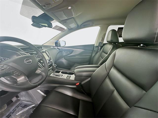 Photo of 2024 Pearl White Tricoat Nissan Murano