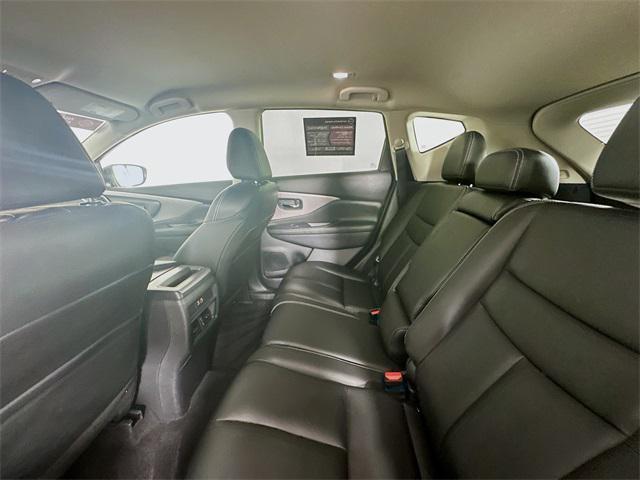 Photo of 2024 Pearl White Tricoat Nissan Murano