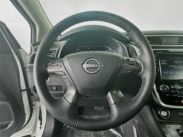 Photo of 2024 Pearl White Tricoat Nissan Murano