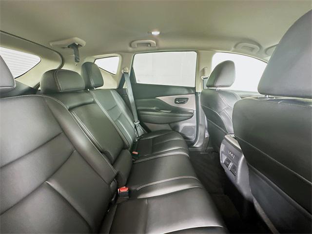 Photo of 2024 Pearl White Tricoat Nissan Murano