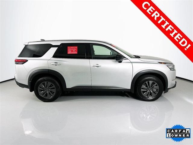 Photo of 2024 Brilliant Silver Metallic Nissan Pathfinder
