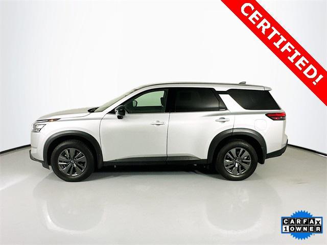 Photo of 2024 Brilliant Silver Metallic Nissan Pathfinder