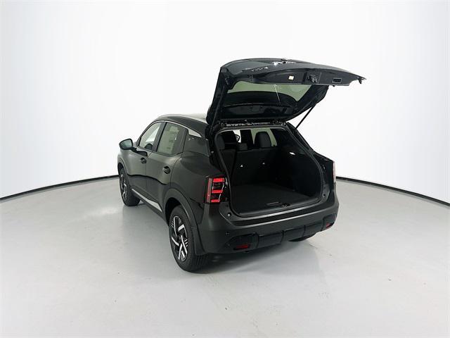 Photo of 2026 Super Black Nissan Kicks