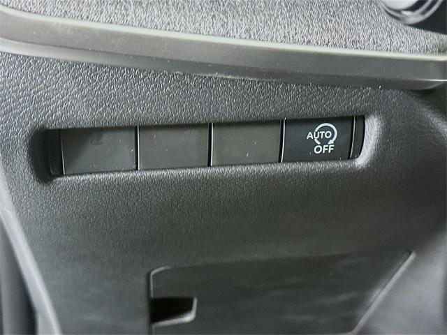 Photo of 2026 Super Black Nissan Kicks