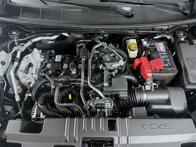 Photo of 2026 Super Black Nissan Kicks