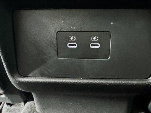 Photo of 2024 Super Black Nissan Rogue