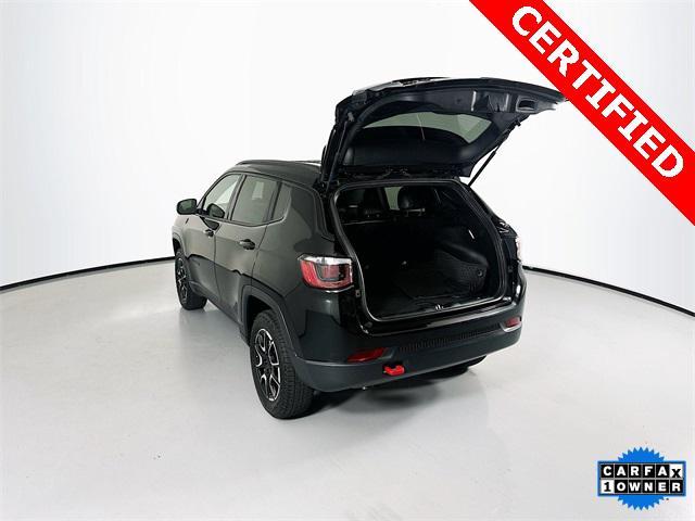 Photo of 2024 Diamond Black Crystal Pearlcoat Jeep Compass