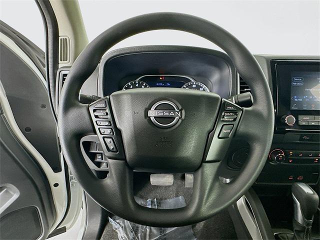 Photo of 2024 Glacier White Nissan Frontier