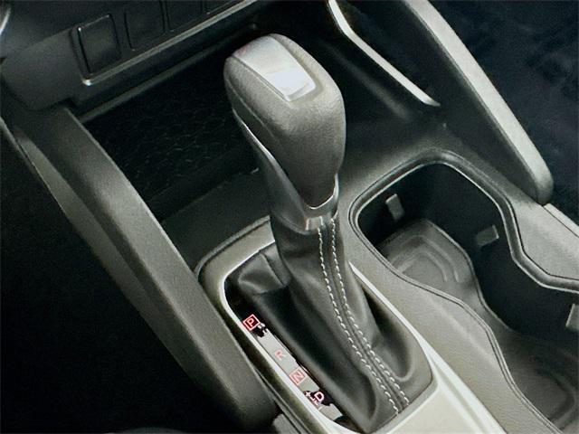 Photo of 2024 Glacier White Nissan Frontier