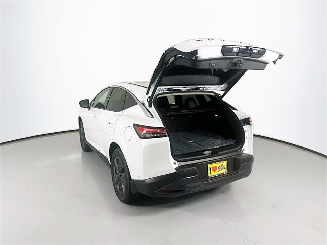 Photo of 2025 Everest White Pearl Tricoat Nissan Murano