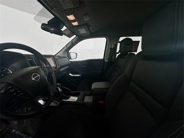 Photo of 2024 Super Black Nissan Frontier