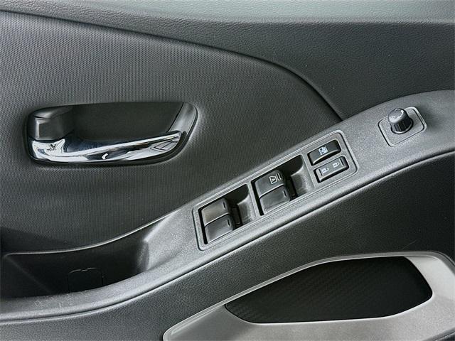 Photo of 2024 Super Black Nissan Frontier