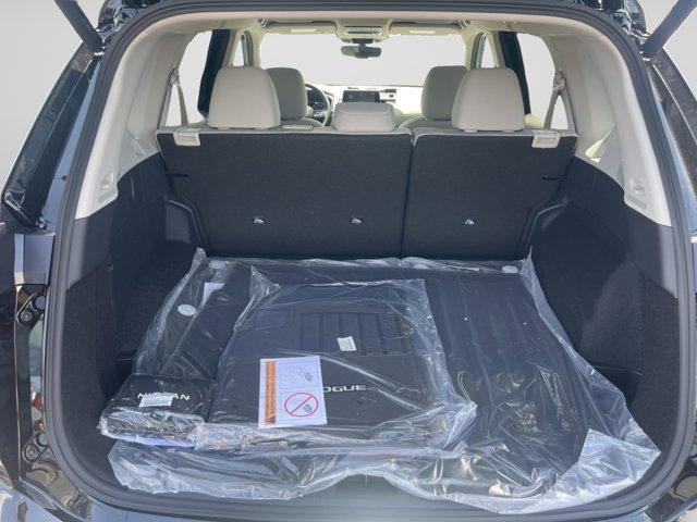 Photo of 2025 Black Nissan Rogue