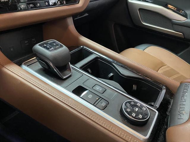 Photo of 2022 Brilliant Silver Metallic Nissan Pathfinder