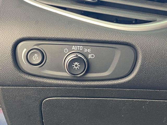 Photo of 2022 Northsky Blue Metallic Chevrolet Malibu