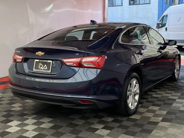 Photo of 2022 Northsky Blue Metallic Chevrolet Malibu