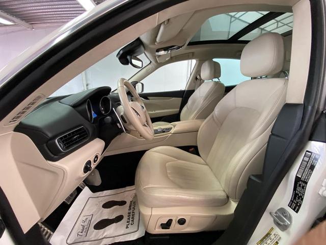 Photo of 2018 Bianco Maserati Levante