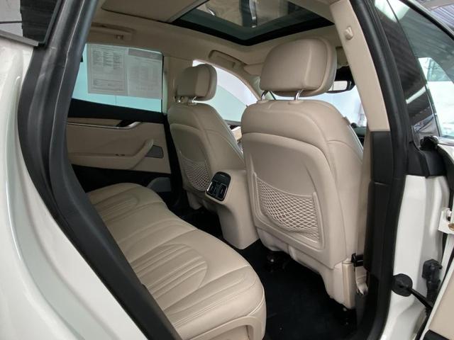 Photo of 2018 Bianco Maserati Levante
