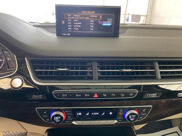 Photo of 2019 Glacier White Metallic Audi Q7