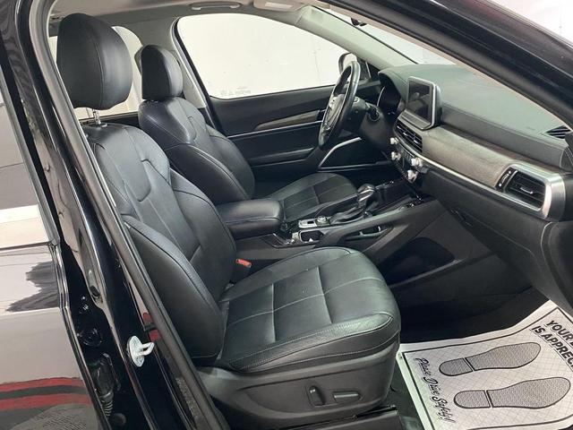 Photo of 2020 Ebony Black Kia Telluride