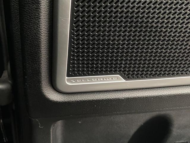 Photo of 2020 Ebony Black Kia Telluride