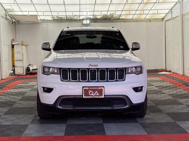 Photo of 2020 Bright White Clearcoat Jeep Grand Cherokee