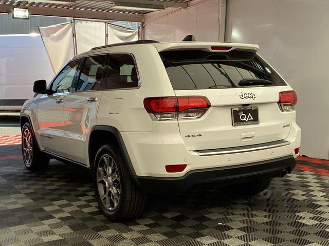 Photo of 2020 Bright White Clearcoat Jeep Grand Cherokee