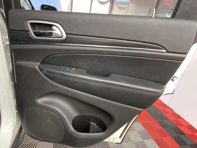 Photo of 2020 Bright White Clearcoat Jeep Grand Cherokee