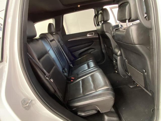 Photo of 2020 Bright White Clearcoat Jeep Grand Cherokee