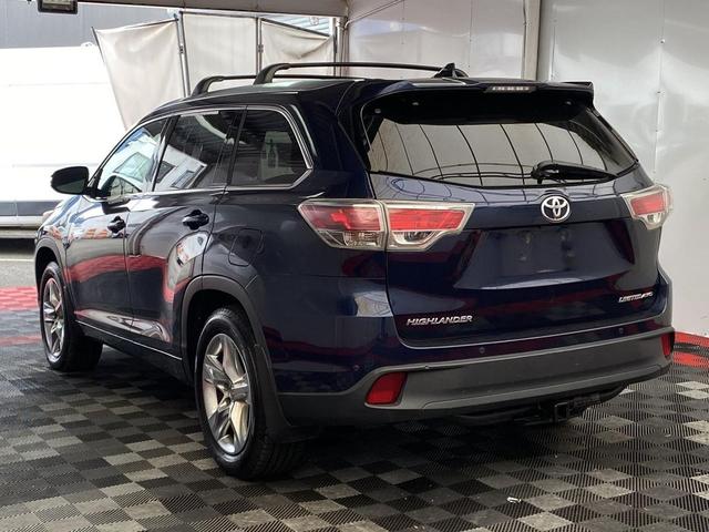 Photo of 2014 Nautical Blue Metallic Toyota Highlander