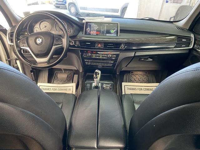Photo of 2016 Mineral White Metallic BMW X5