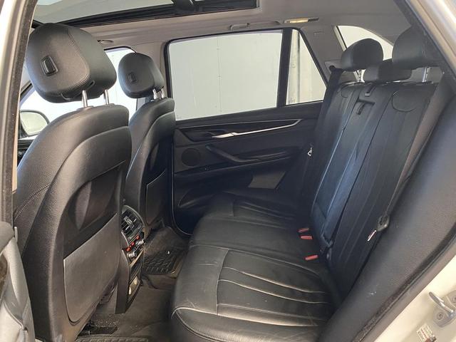 Photo of 2016 Mineral White Metallic BMW X5