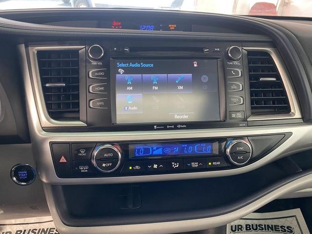 Photo of 2017 Predawn Gray Mica Toyota Highlander