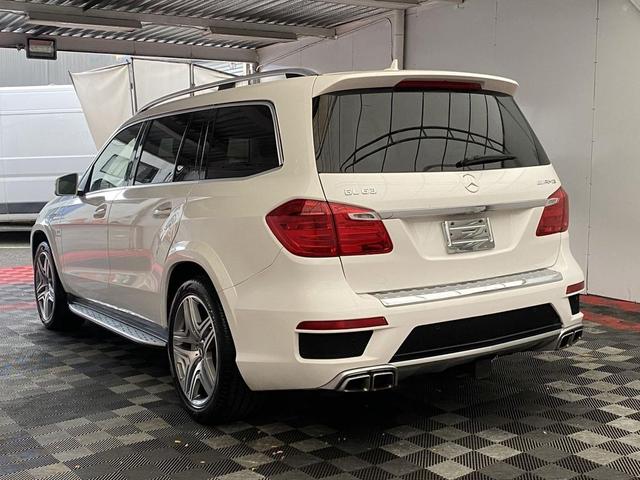 Photo of 2015 Diamond White Metallic Mercedes-Benz GL-Class