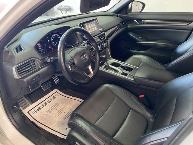 Photo of 2018 Platinum White Pearl Honda Accord