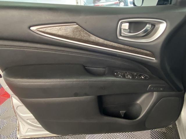 Photo of 2014 Liquid Platinum INFINITI QX60