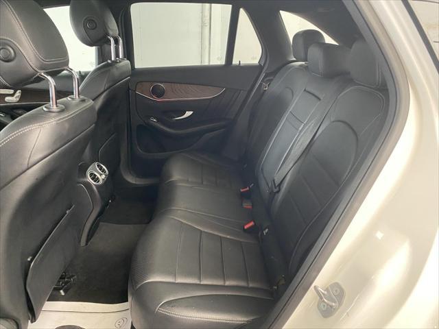 Photo of 2019 Polar White Mercedes-Benz GLC 300