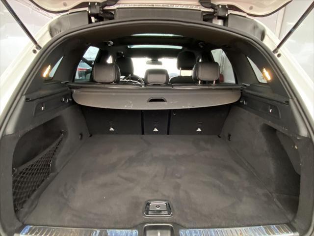 Photo of 2019 Polar White Mercedes-Benz GLC 300