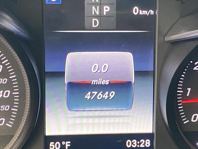 Photo of 2019 Polar White Mercedes-Benz GLC 300